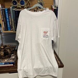 Vineyard Vines Men's Classic White Pocket Tee